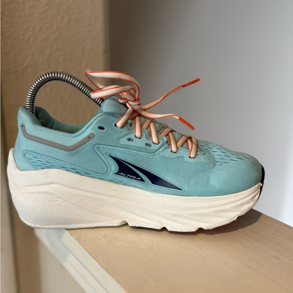 Altra Via Olympus Women's Sneakers Light Blue Road Running Shoes Sz 6 *Note Pics - Picture 5 of 11
